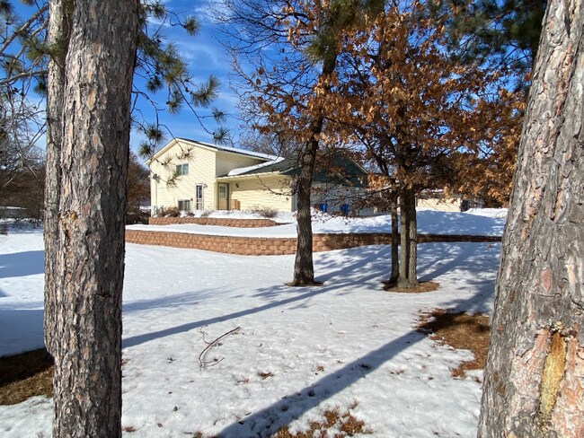 Photo - 2447 Main St S