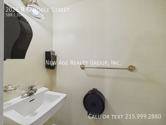 Photo - 2025 N Carlisle St