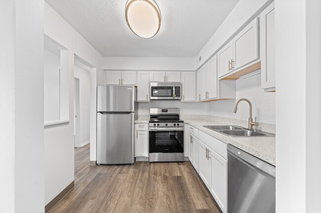 3x2 Rebuild Kitchen & Hall - Pheasant Run Apartments