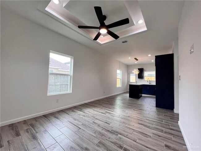 Photo - 10 Taxco Ct Unit 3