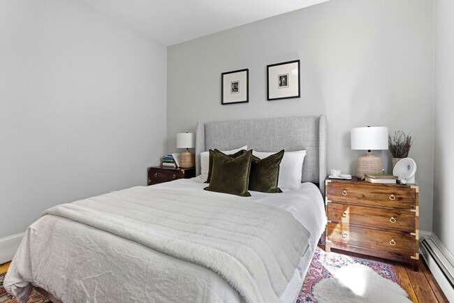 Photo - 722 E 2nd St Unit 2