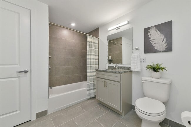 Photo - 585 Essex St Unit 410