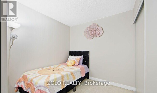 Photo - 36 Lee Centre Dr Unit 2708