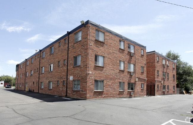 Saint Clair Apartments
