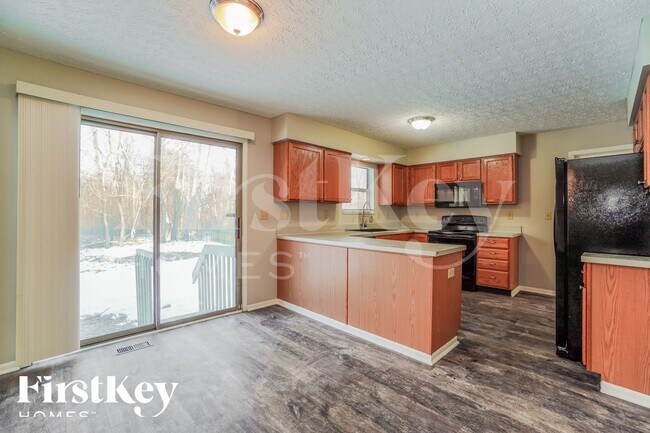 Photo - 2722 Hardwood Ave