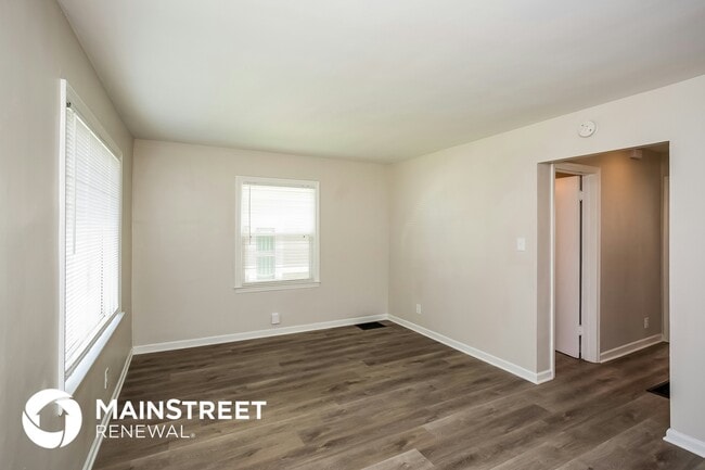 Photo - 5301 E 19th Pl