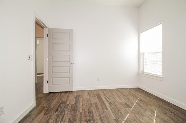 Photo - 11322 Paradise In Dr