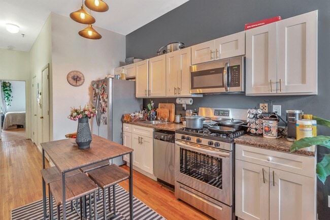 Photo - 554 OBSERVER Hwy Unidad 4L