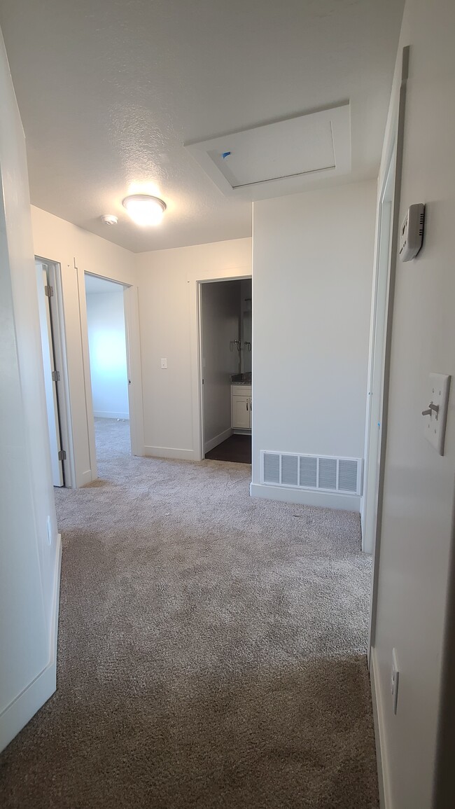 Photo - 2460 W 450 N