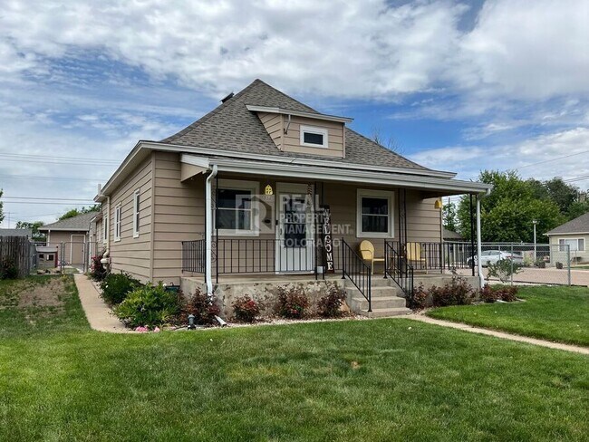 Photo - 332 Cheyenne Ave