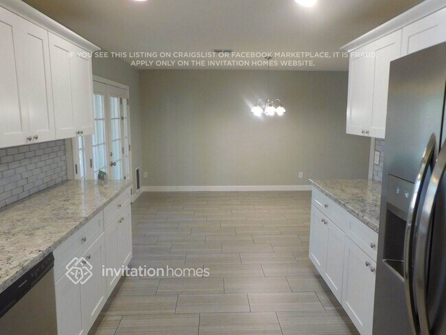 Photo - 2631 S Holbrook Ln