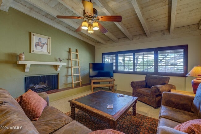 Photo - 1103 Ocotillo Cir