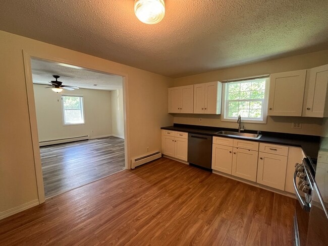 391 School St Unit 6