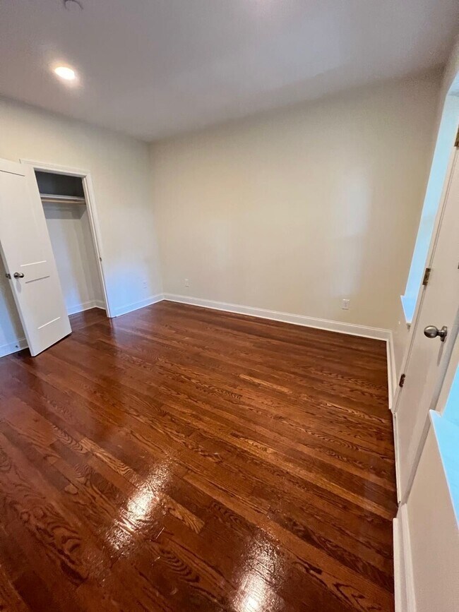 Photo - 123 Sutherland Rd