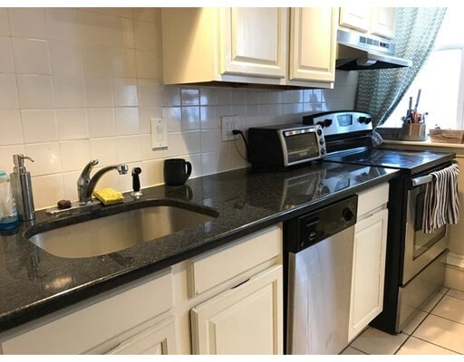 Photo - 137 Peterborough St Unit 65K