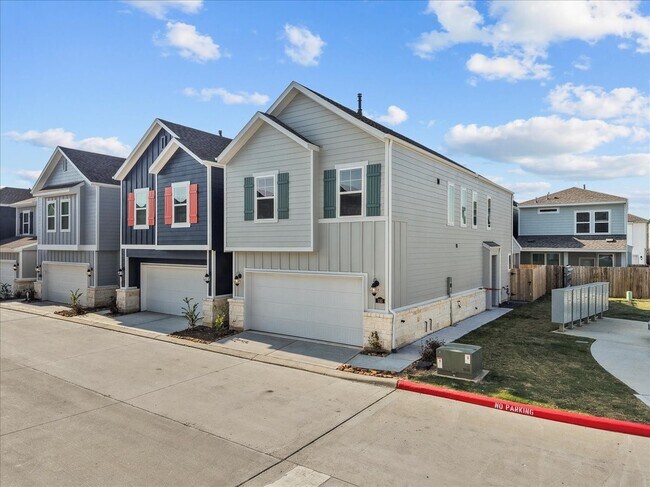 Photo - 535 Avisa Dr