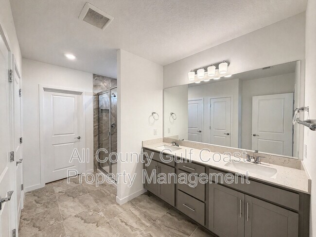 7930 Palm Paradise Pl