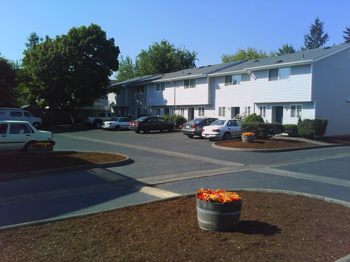 Mountain View Townhouses - Mountain View Townhouses