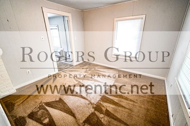 Photo - 527 Water St