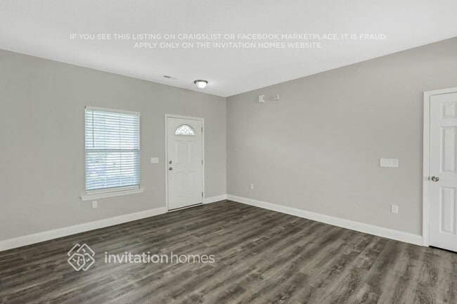 Photo - 13645 Coram Pl