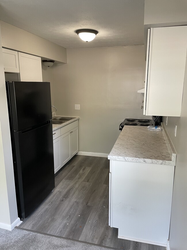 Building Photo - 1829 Miles Ave NW