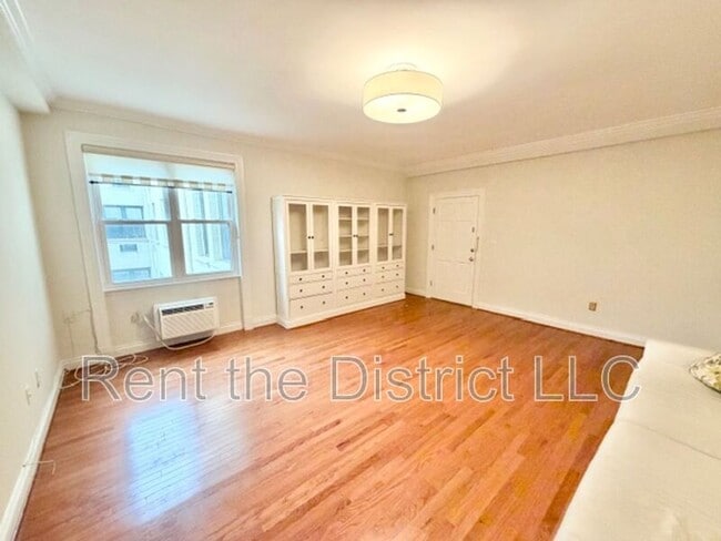 Photo - 3100 Connecticut Ave NW Unit #303