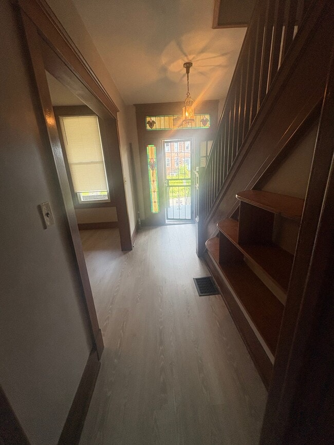 Photo - 2906 Presbury St