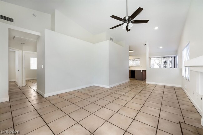 Photo - 2709 Camphor Tree St