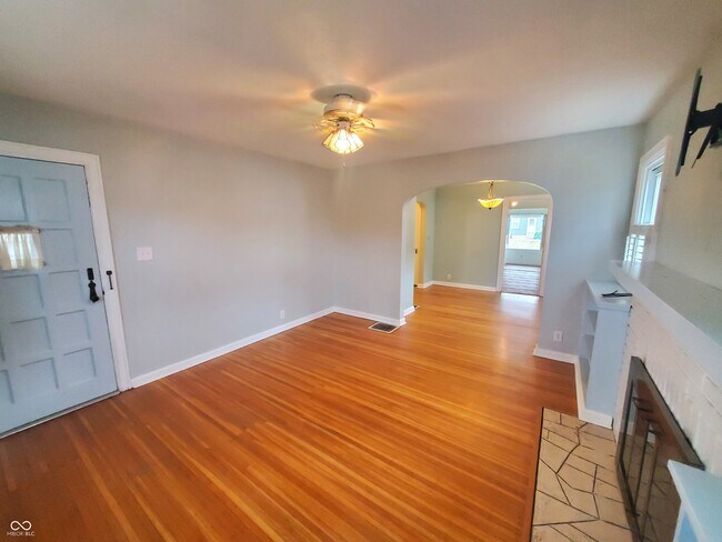 Photo - 1745 Beeler Ave