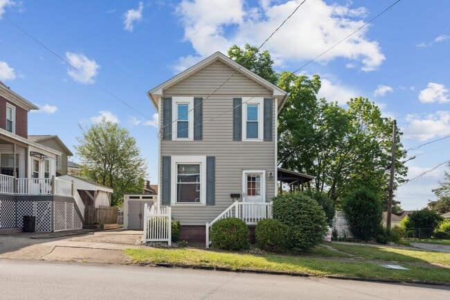 Photo - Stunning 2 Bedroom home in Greensburg available September 1!