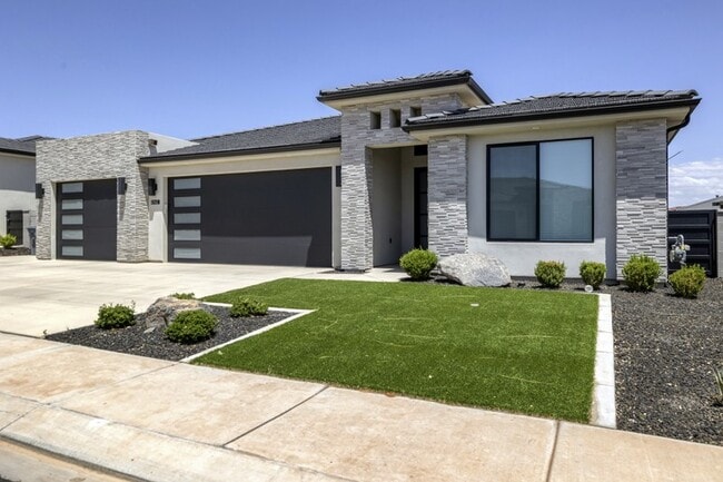 Photo - 2762 Whirlaway Trl