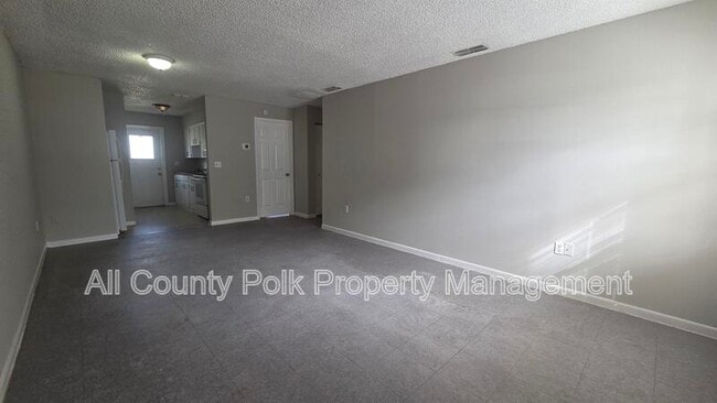 Photo - 2936-2938 8 Iron Dr