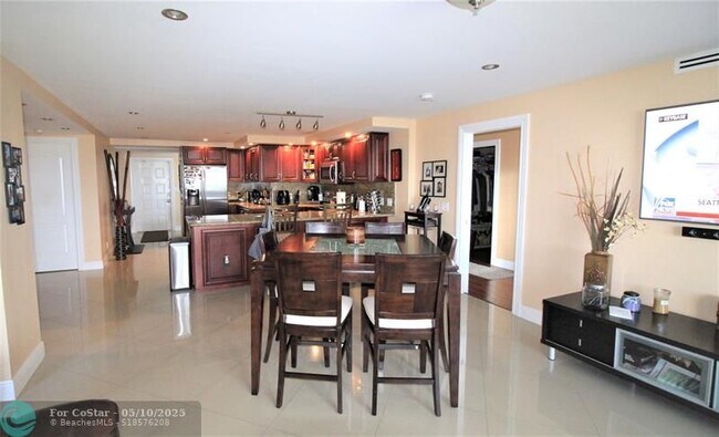 Photo - 3499 Oaks Way Unit 909
