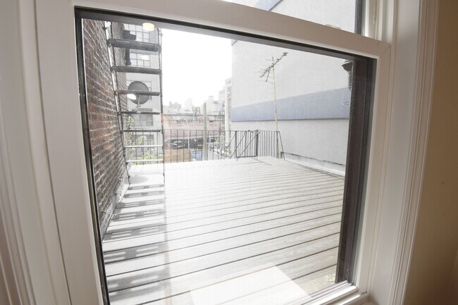 Photo - 154 S 4th St