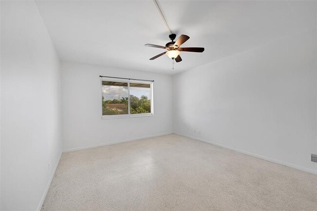 Photo - 2624 NE 32nd St Unidad 217