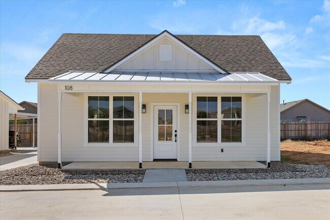 Photo - 802 S Creek St Unit 108