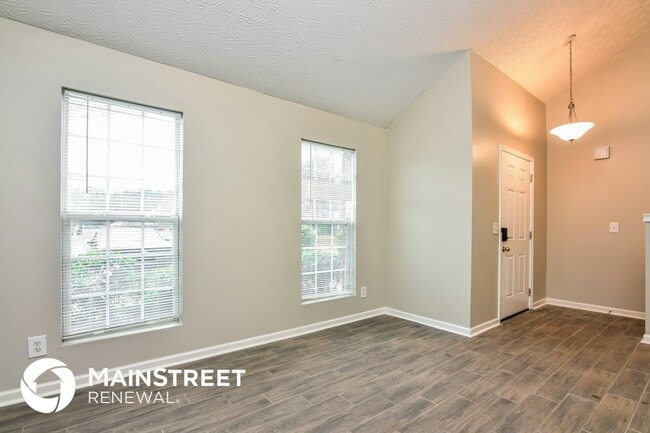 Photo - 5811 Strathmoor Manor Cir