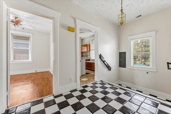 Photo - Cozy 1-Bedroom Apartment in Midtown – $1,300/month