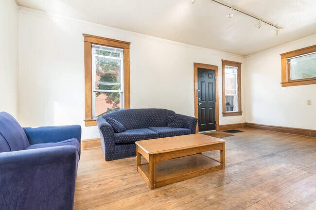 Photo - 524 S Forest Ave