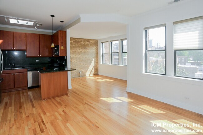 Building Photo - 644 W Roscoe St Unit 622