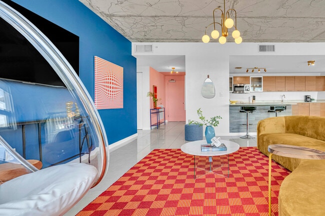 Photo - 3256 NE 1st Ave Unidad FL7-ID1044559P