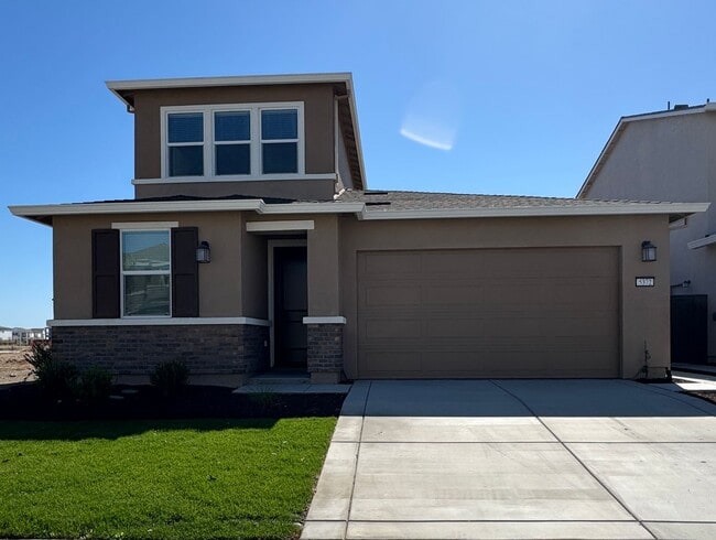 5372 Island Yacht Wy