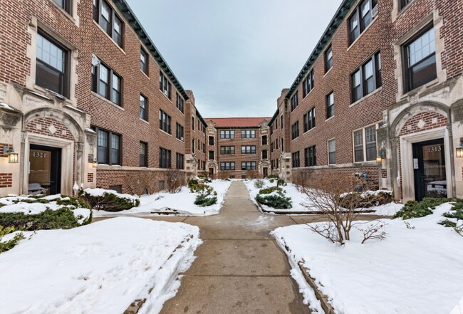 1312 Oak Ave