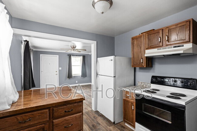 Photo - 4537 Crittenden Ave