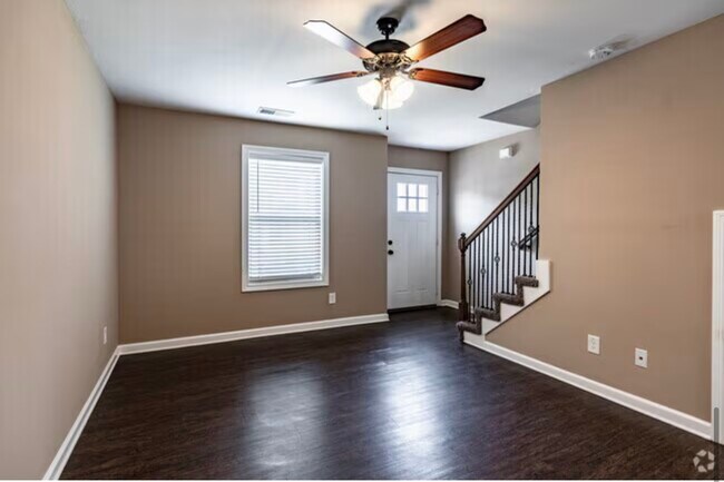 Photo - 2495 Rollow Ln