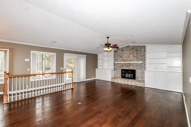 Photo - Beautiful 4 Bedroom, 3 Bath home. It has a 2 car garage plus a 1 car carport.  Stay warm in the w...