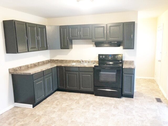 EAST - RECENTLY UPDATED 4 BEDROOM / 2 BATH HOME AVAILABLE NOW!