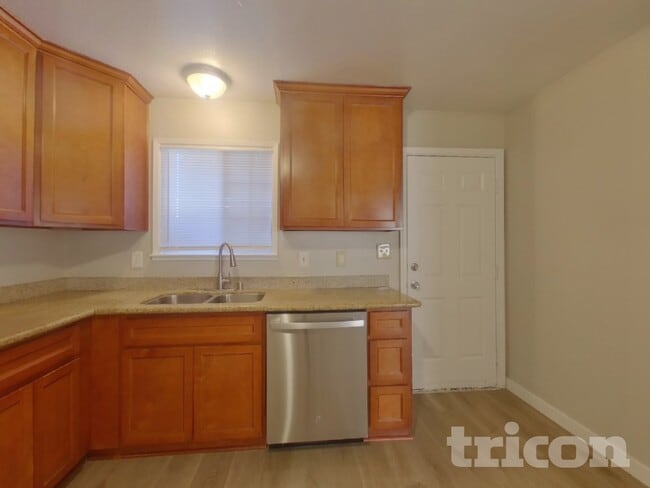Photo - 812 Jackson St