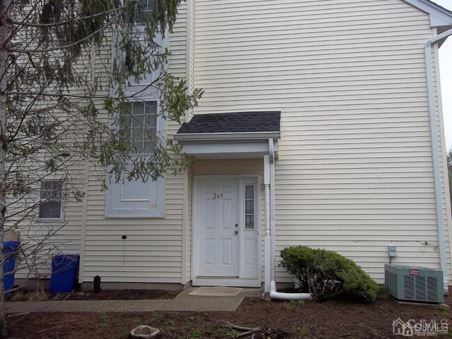 265 Shady Oak Ct