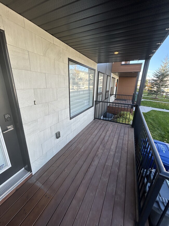 Photo - 347 Rajput Way